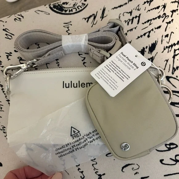 LULULEMON DUAL POUCH SLING
RAW LINEN/BONE - Picture 8 of 14